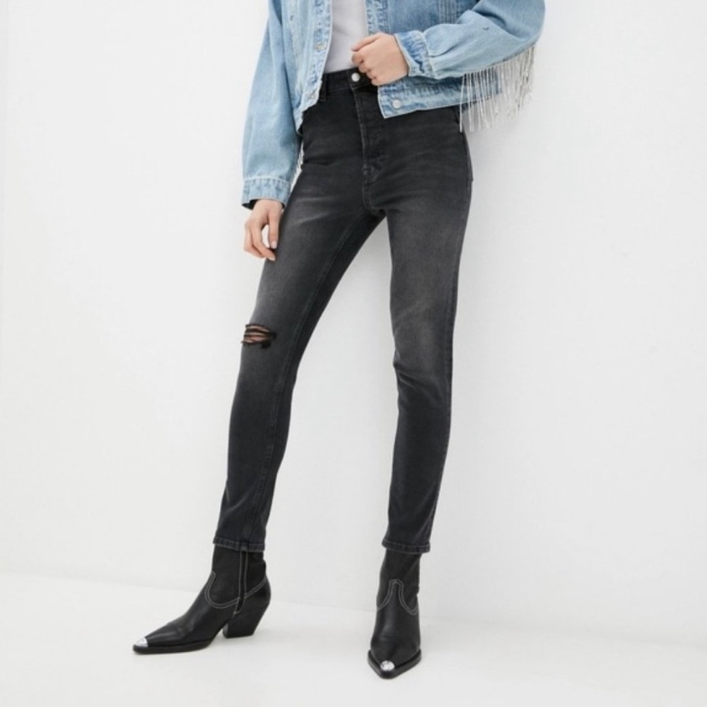 FREE PEOPLE Zuri High Waisted Distressed Faded Black Skinny Mom Jeans Size 25